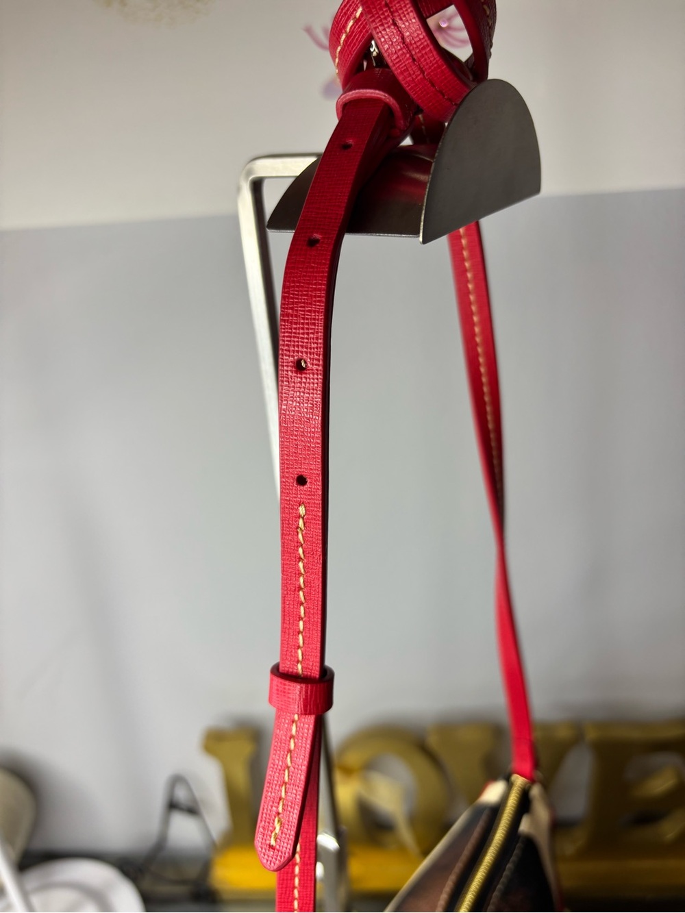 Dooney & Bourke Giraffe Print Crossbody EUC - Picture 10 of 17